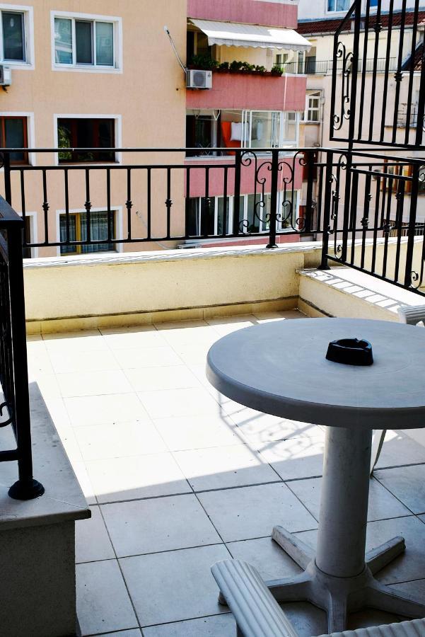 Flora Beach Apartaments Burgas ภายนอก รูปภาพ