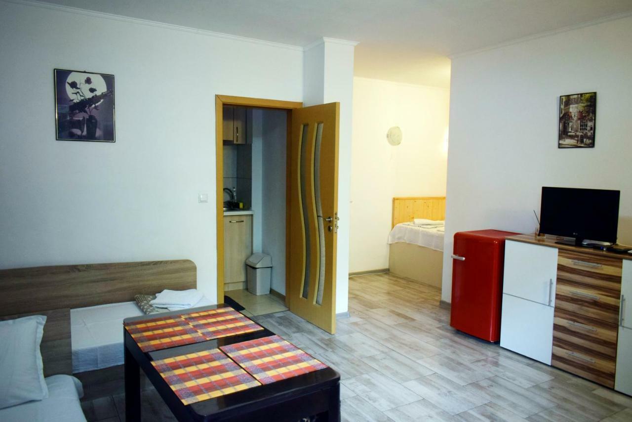 Flora Beach Apartaments Burgas ภายนอก รูปภาพ